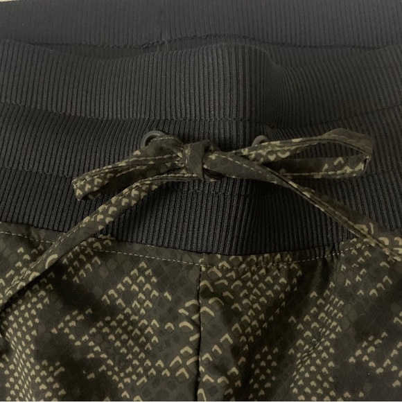 NWT Jessica Simpson Desert Snake High-Rise Woven Side Pockets Joggers Olive S - Picture 5 of 13